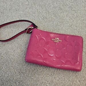 Goin Hollywood with this cute wallet!